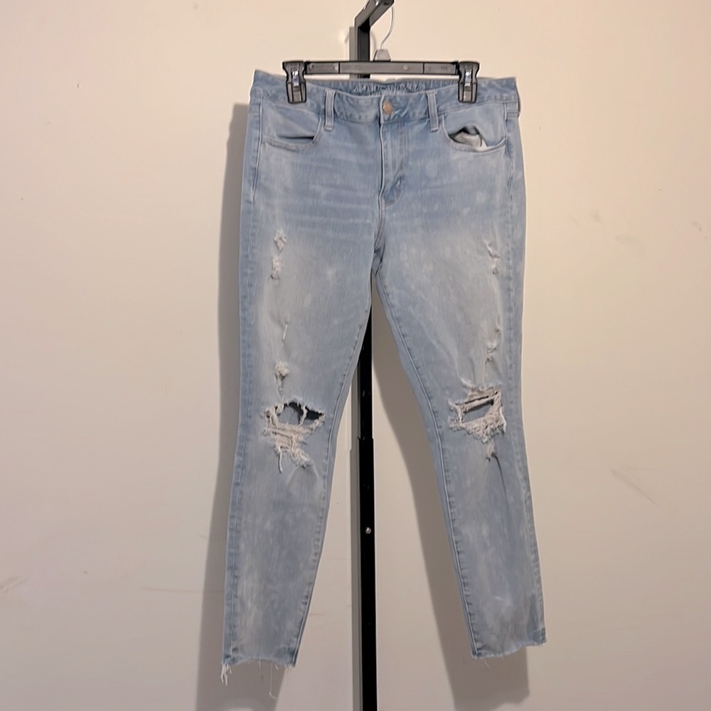 AEO distressed denim jean jeggings sz 14